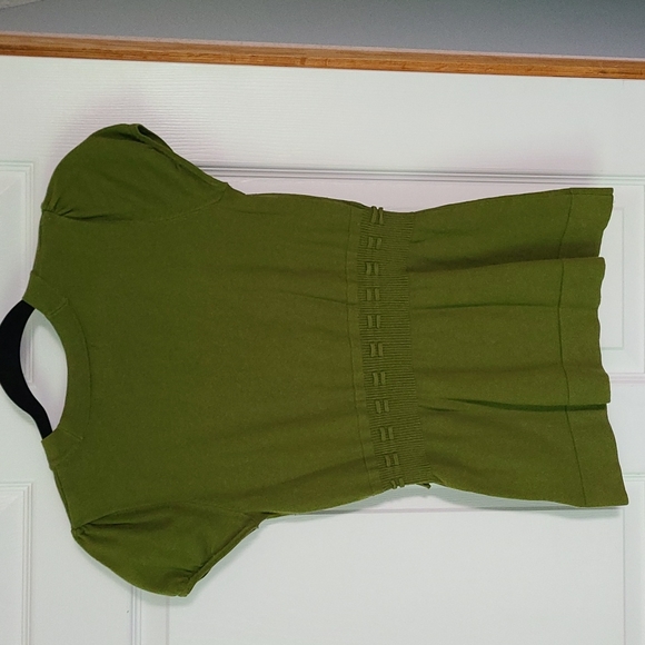 Green dress top - Picture 4 of 5